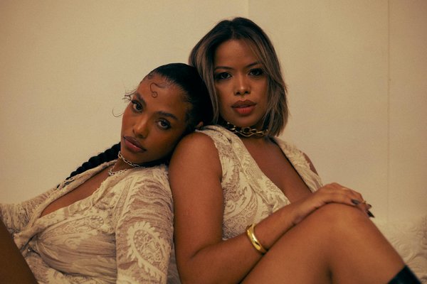 Quels éléments de mode féminine vont dominer cette saison ?